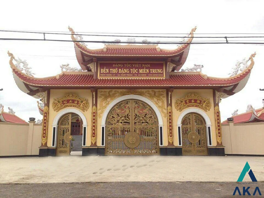cổng chùa đẹp nhôm đúc