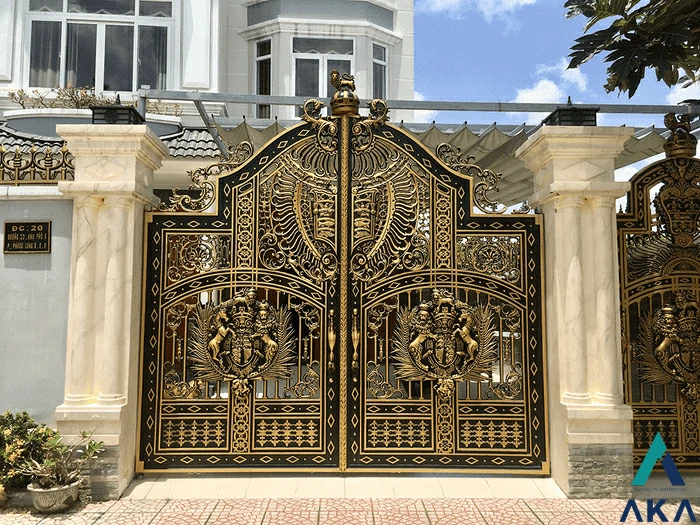 cổng nhà làm từ hợp kim nhôm