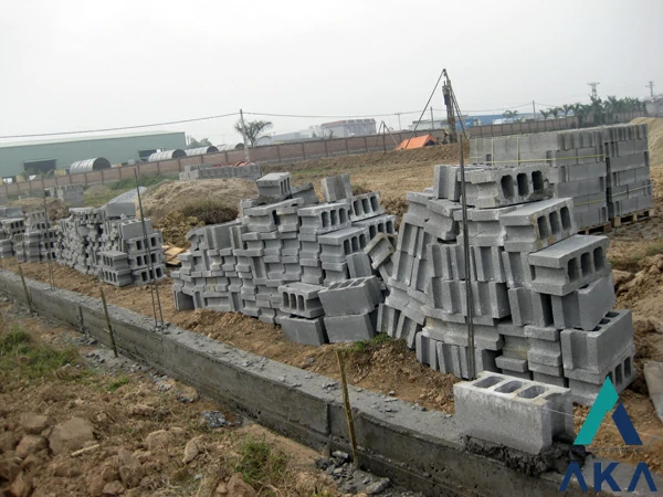 xây tường rào bằng gạch block